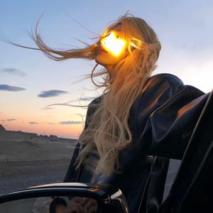 舌奴舔女王荫蒂
